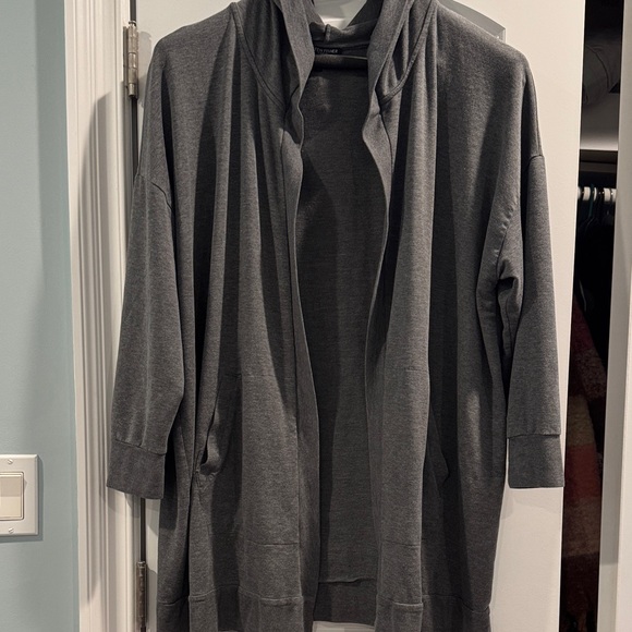 Eileen Fisher Woman Gray Knit Top/long duster with hood + pockets. Good cond. - Picture 8 of 8